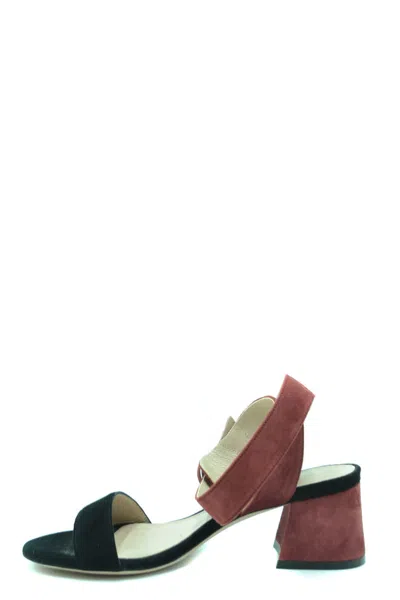 Stuart Weitzman Sandals In Black