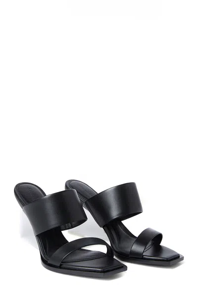 Alexander Mcqueen Leather Sandal In Black