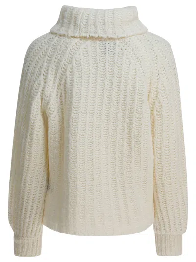 Rakkì Roll-neck Sweater In White