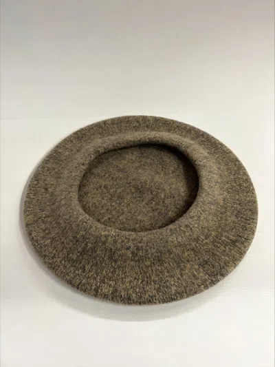 Celine Céline Robert Knitted Beret Hat In Green