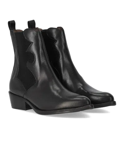 Duccio Del Duca Black Texan Bootie In Black