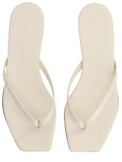 Aeyde Ivory Nappa Leather Cross Breed Lamb Leather Flats In Nude