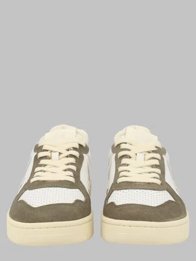 Veja Sneaker "v-82" In White