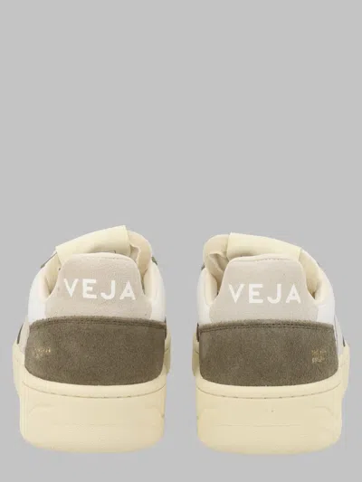 Veja Sneaker "v-82" In White