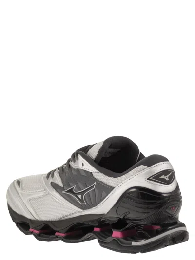 Mizuno Technical Mesh Trainers With A Cushioned Sole In Gray