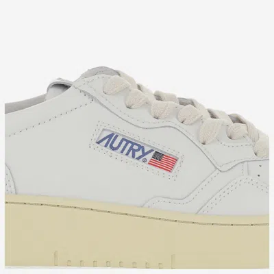 Autry In White