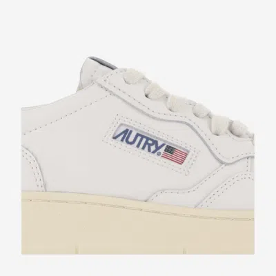 Autry In White