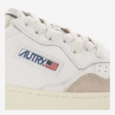 Autry In White