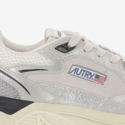 Autry In White