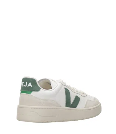 Veja Sneaker V90 In White