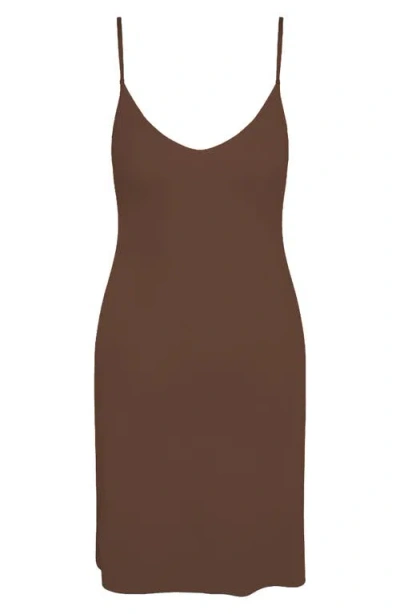 Commando Tailored Slip In Brown