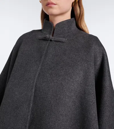 Rohe Pankou Wool And Cashmere-blend Cape In Gray