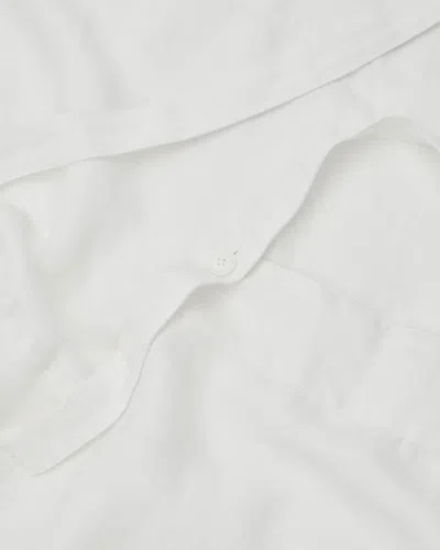 Tekla Living White In White