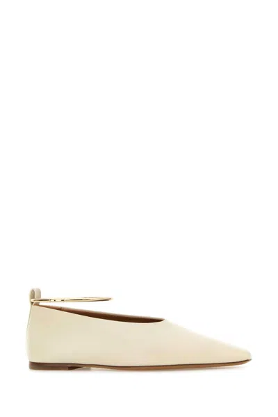 Jil Sander 芭蕾舞鞋配脚链 In Neutral
