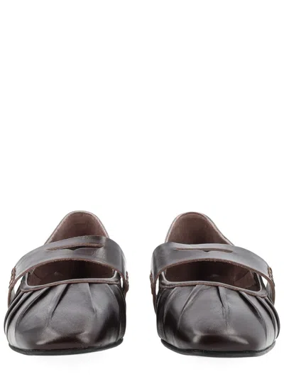 Alohas In Brown