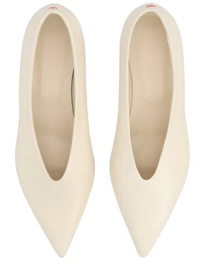 Aeyde Décolleté“克拉拉” In White