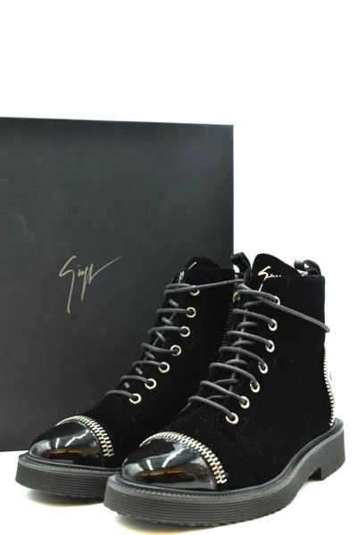Giuseppe Zanotti Booties In Black