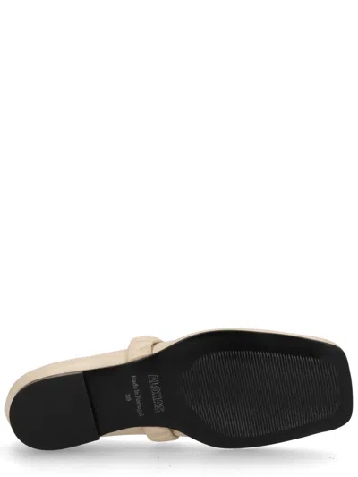 Alohas In Neutral