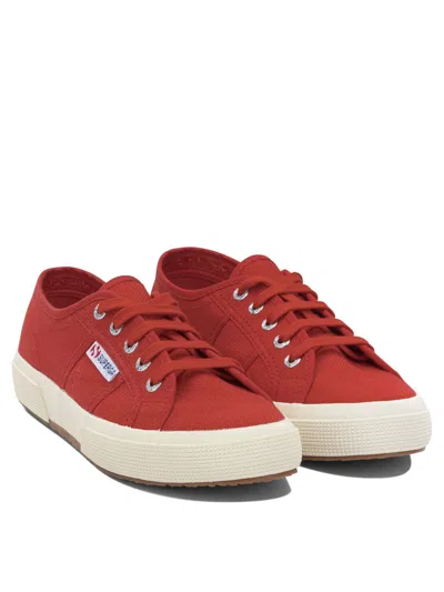 Superga 运动鞋和一脚蹬 In Red