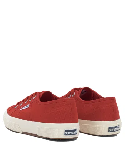 Superga 运动鞋和一脚蹬 In Red