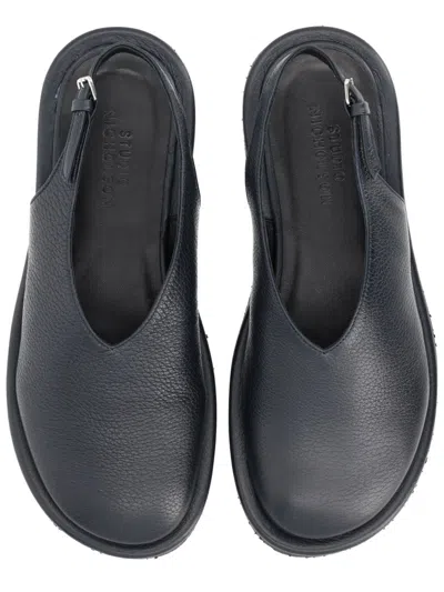 Studio Nicholson 凉鞋“露跟鞋” In Black