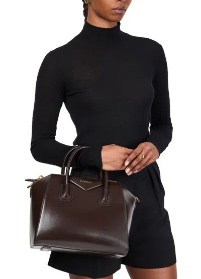 Givenchy Multifunctional Shoulder Bag In Black