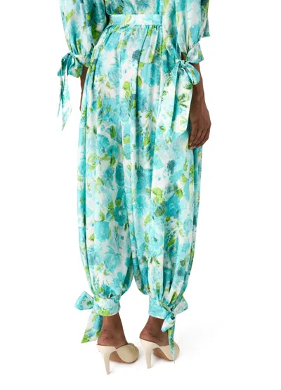 Chloé Floral-print Silk-jacquard Cropped Pants In Blue