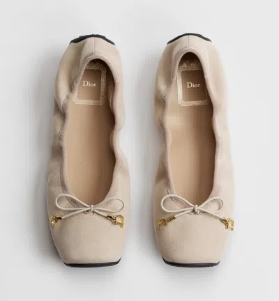 Dior Cœur Ballet Flat In Neutral