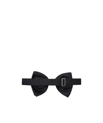 Tagliatore Solid Color Bow Tie In Black