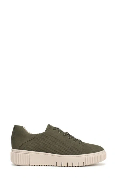 Naturalizer Turner Perforated Platform Sneaker In Green