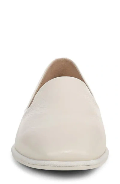 Vionic Willa 2.0 Flat In Neutral