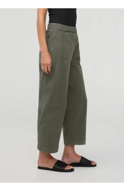 Duer Flextwill Barrel Pull On Pant In Green