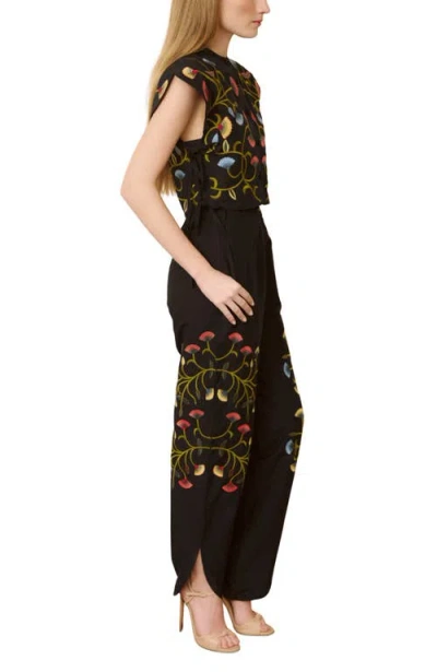 The Iq Collection Cendra Set In Multi