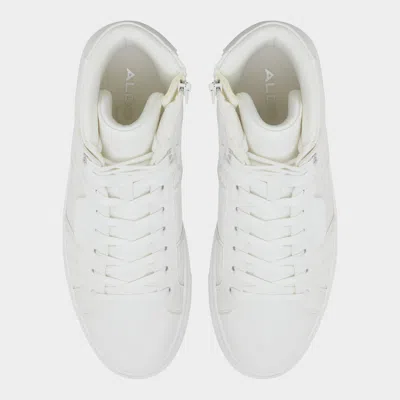 Aldo Jenner In White In White