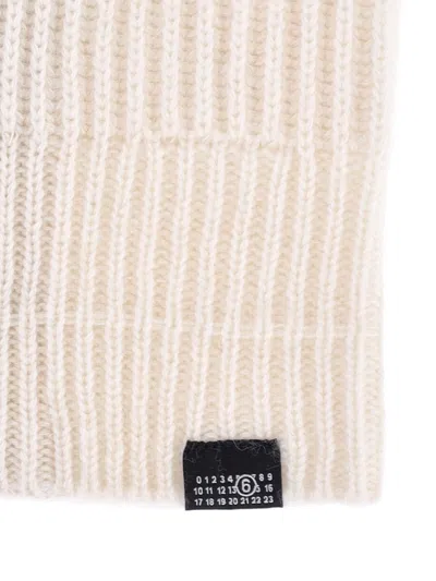Mm6 Maison Margiela Ribbed Texture Rectangular Neck Scarf Accessory In Pink