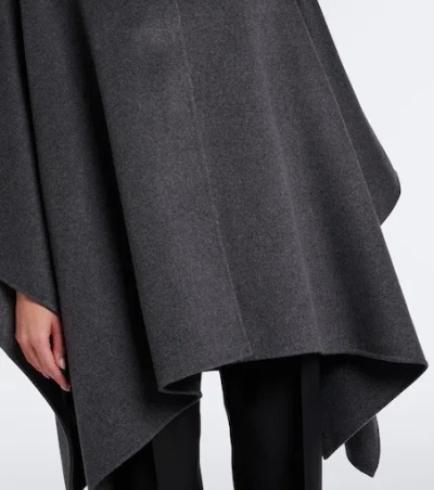 Rohe Pankou Wool And Cashmere-blend Cape In Gray