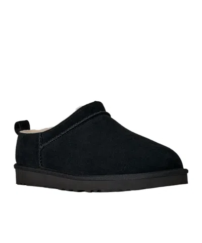 Ugg Black Solid Classic Boot. In Multi