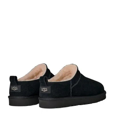 Ugg Black Solid Classic Boot. In Multi