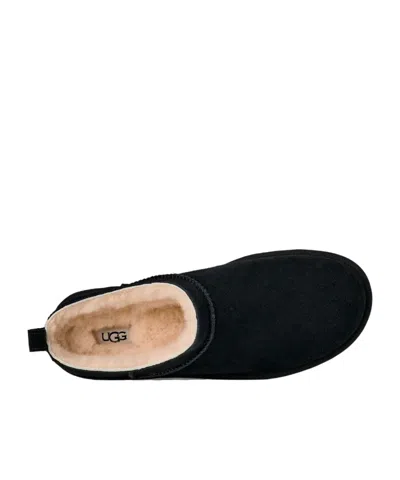 Ugg Black Solid Classic Boot. In Multi