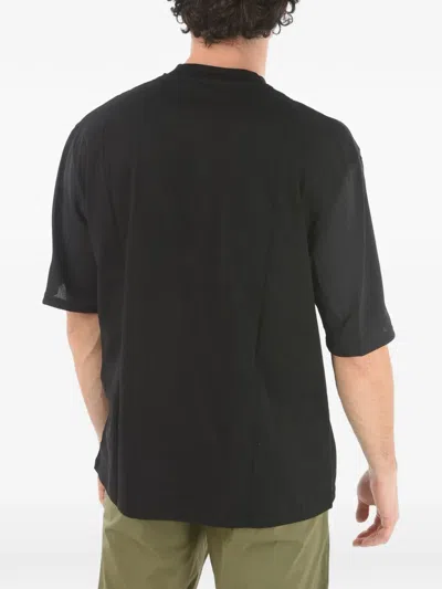 Neil Barrett Black Solid Crew Neck T-shirt In Black
