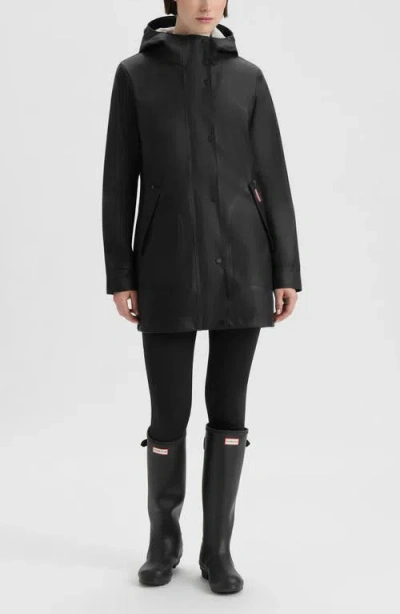 Hunter Acacia Rubberized Water-repellent Rain Jacket In Black