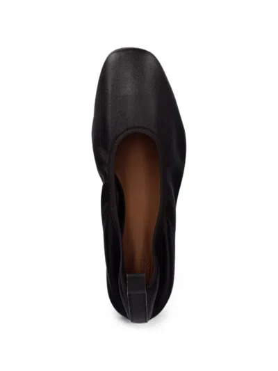 Billi Bi A9920 Square-toe Pull-tab Ballet Flats In Black