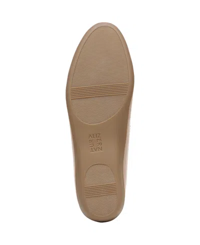 Naturalizer Vivienne Womens Slip On Flats In Neutral