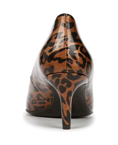 Naturalizer Everly Pump In Animal Print