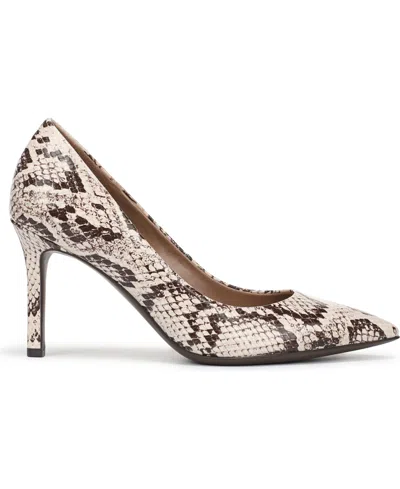 Naturalizer Anna Pointed Toe Pump In Multi