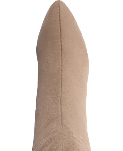 Journee Collection Ameylia Boot In Brown