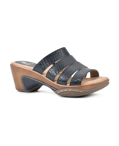 White Mountain Valora Platform Sandal In Black