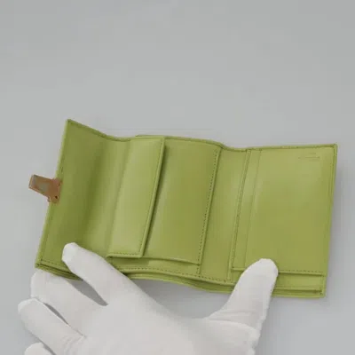 Pre-owned Prada Wallet Green Leather Wallets Accessory ()