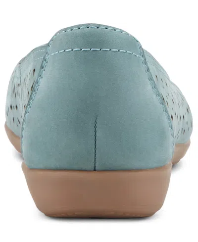 Earth Wide Width Bentlee Flat In Blue
