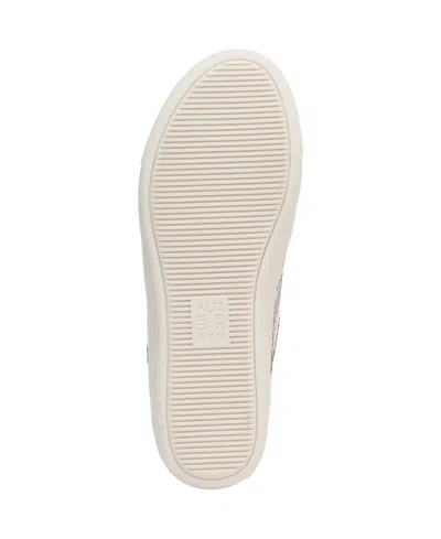 Naturalizer Medina Sneaker In White